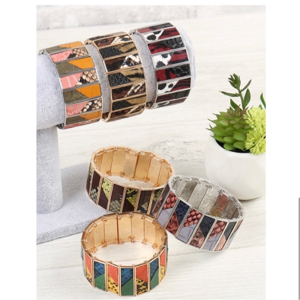 NWT! Faux Leather Leopard Multi Mix Gold Stretch Gorgeous Bracelet - Picture 3 of 3